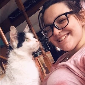 Meet your Posher, Madelyn